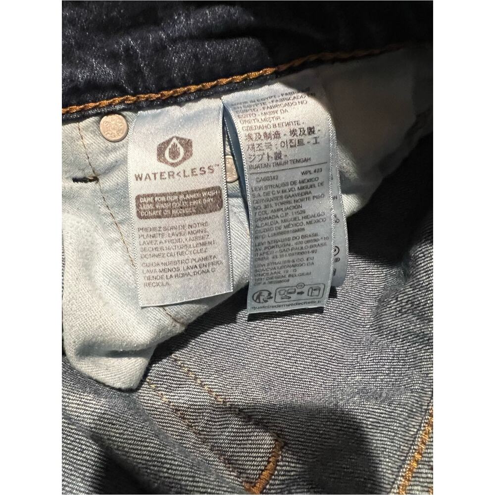 Levi's 505 Straight Leg Jeans in Dark Blue Denim W29 L32 - Picture 6 of 8